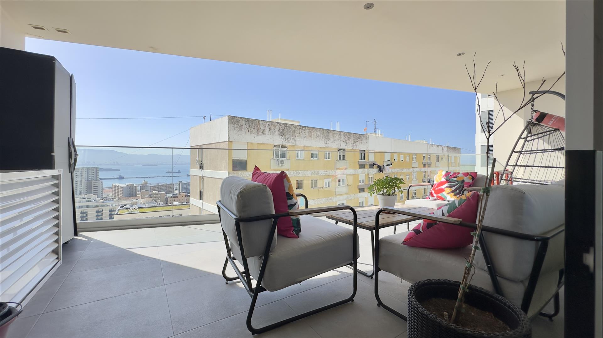 Image of Apartment - 3 Bedrooms - 2 Bathrooms for Sale in Arengos Gardens-Gibraltar, Image 11